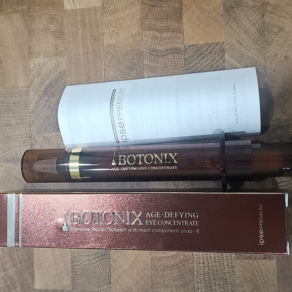 BOTONIX Age Defying Eye Cream 24K Gold and 8 Peptides Lifting and Firming - Picture 8 of 8